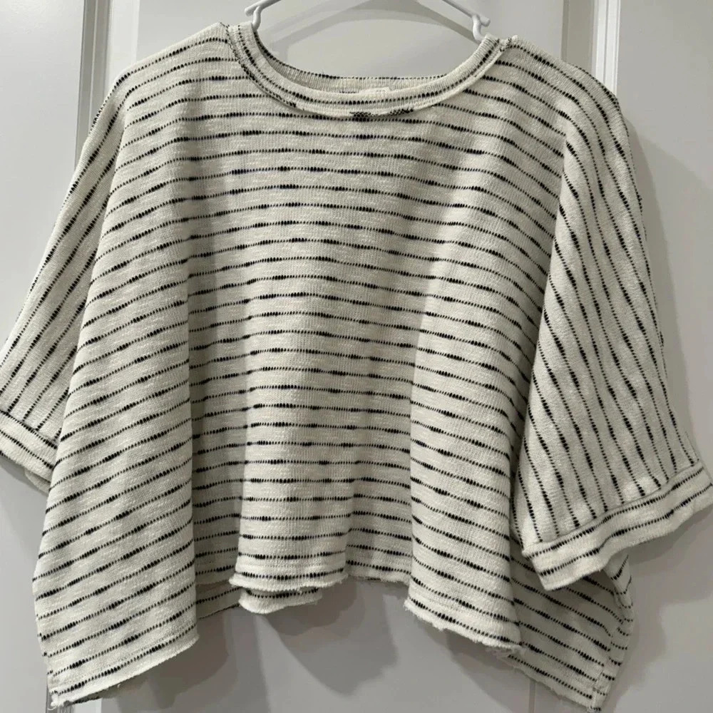 Blue Rain Cropped Top | White with black stripes